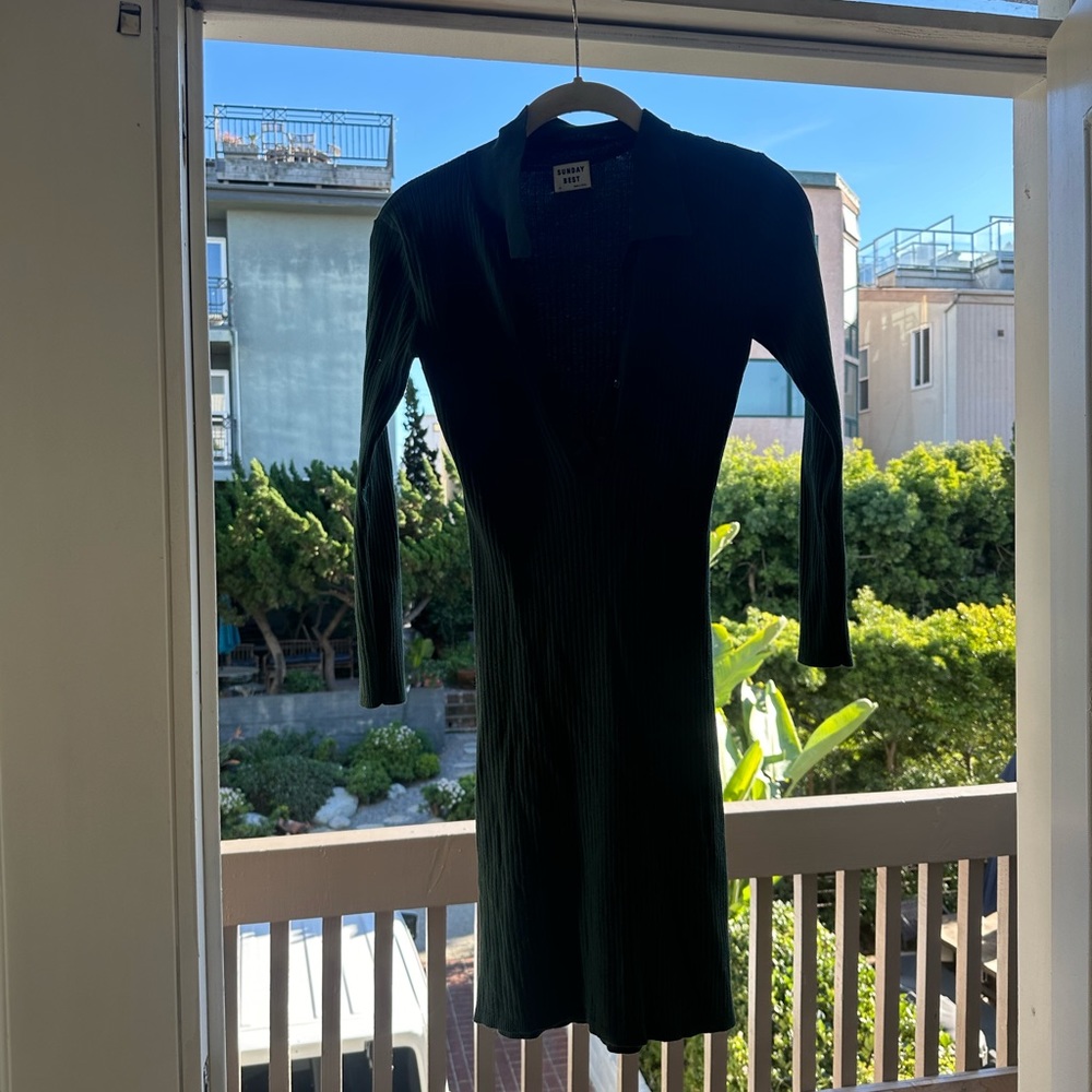 Dark green body on long sleeve dress
